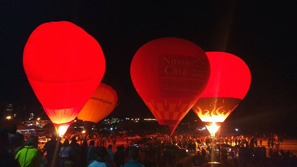 night glow festival de balonismo de torres