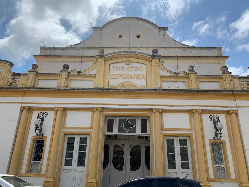fachada do Theatro Esperança, em Jaguarão